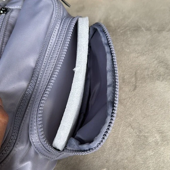 NWT ALO Yoga “Fog”  Belt Bag - Picture 7 of 8